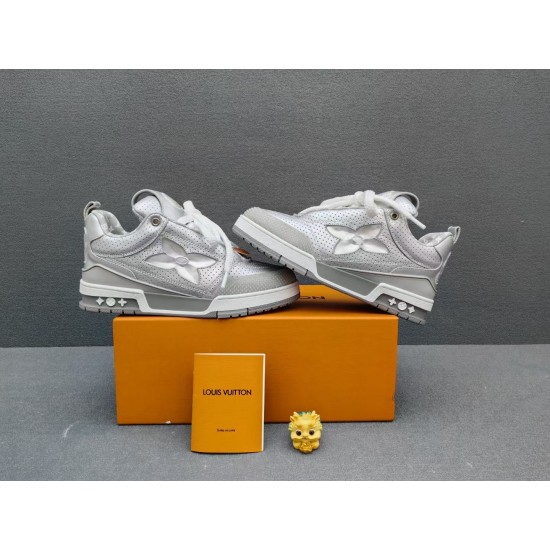 LV Shoes Top Quality
women 35-40 

men 39-45