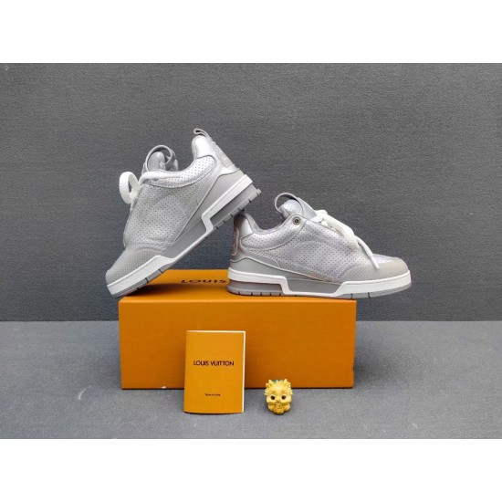 LV Shoes Top Quality
women 35-40 

men 39-45