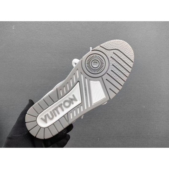 LV Shoes Top Quality
women 35-40 

men 39-45