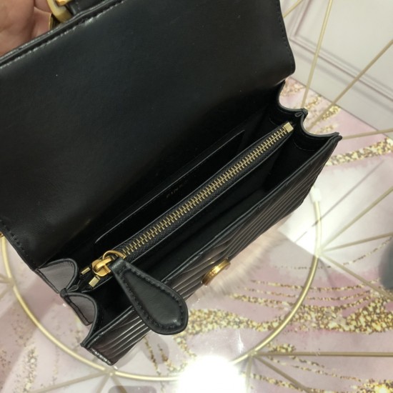 Pinko Bags Top Quality
21x13x6