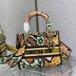 Dior Bags Top Quality
Five Grid