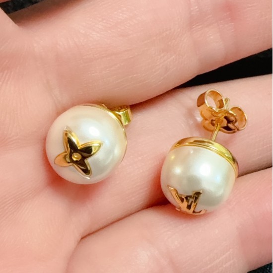LV Jewelry Earrings