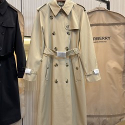 Burberry coat
uk4，6，8，10，12