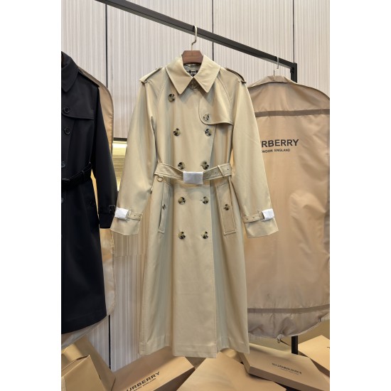 Burberry coat
uk4，6，8，10，12