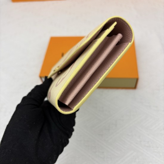 LV Bags High Quality Flip Wallet
