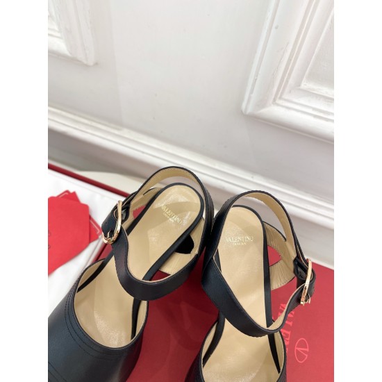 Valentino Shoes Top Quality