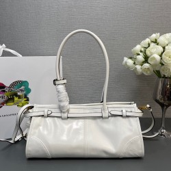 Prada Bags Top Quality
32x15.5x12cm