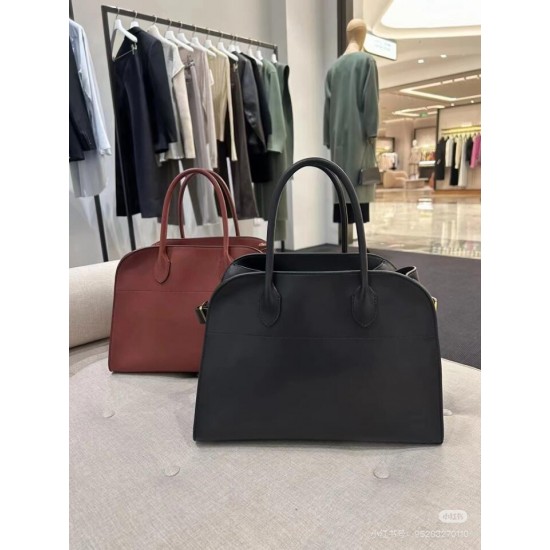 The Row Bags Top Quality
Small:26.20.18
Big:38.26.23