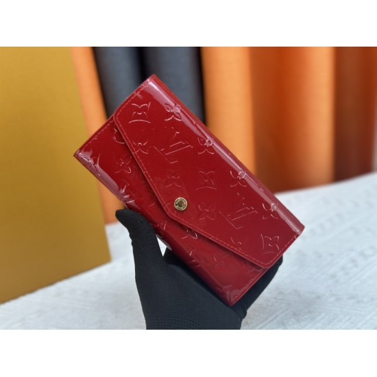 LV Bags High Quality Flip Wallet
