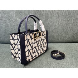 Valentino Bags Top Quality
35/25/17cm