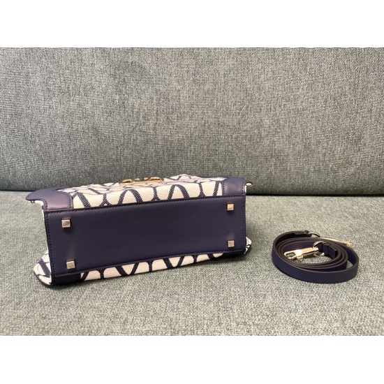 Valentino Bags Top Quality
35/25/17cm