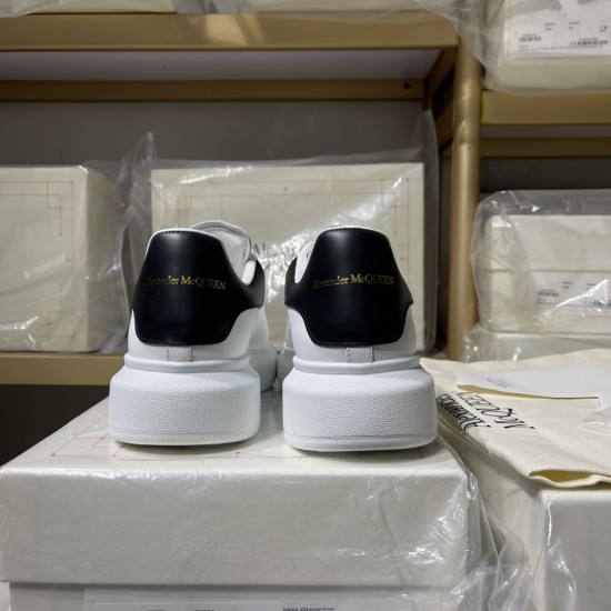 McQueen Shoes
 Top Quality
