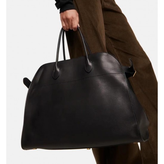 The Row Bags Top Quality
Small:26.20.18
Big:38.26.23