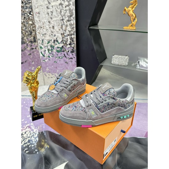 LV Shoes Top Quality
women 35-40 

men 39-45