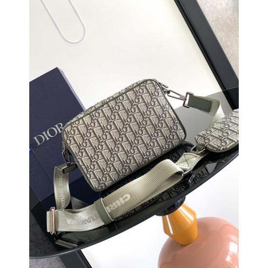 Dior Bags Top Quality
Saddle Set 23.3 x 16.5 x 4.3