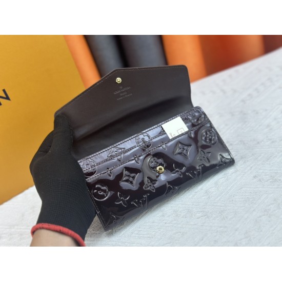 LV Bags High Quality Flip Wallet
