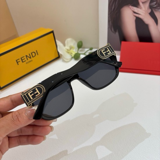 Fendi Glasses