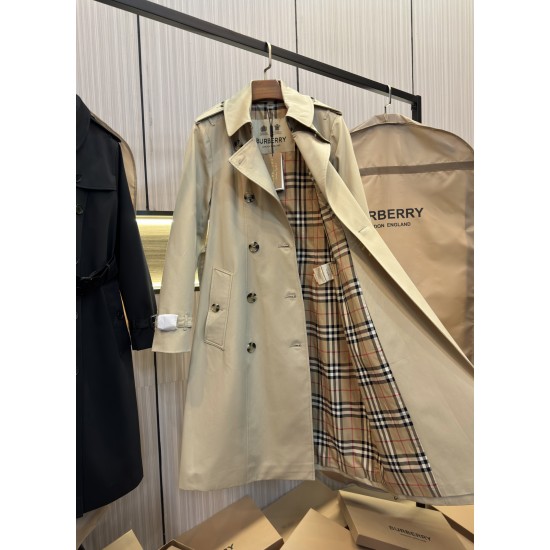 Burberry coat
uk4，6，8，10，12