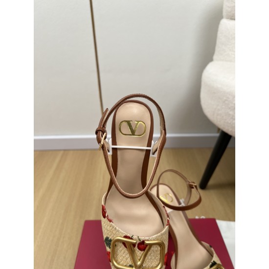 Valentino Shoes Top Quality