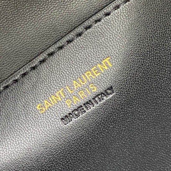 YSL Bags Top Quality
18×11×6.5 cm