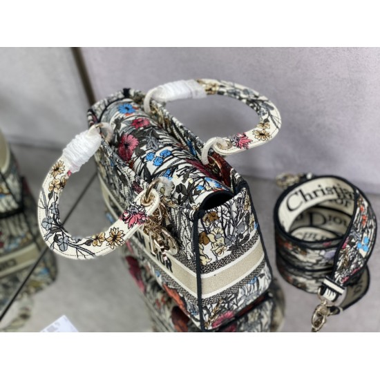 Dior Bags Top Quality
Five Grid