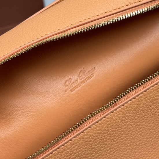 LP Bags Top Quality Size: 23 × 8 × 22cm