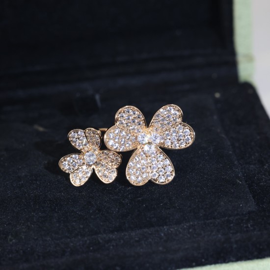 Van Cleef Jewelry Ring