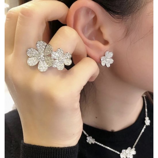 Van Cleef Jewelry Ring