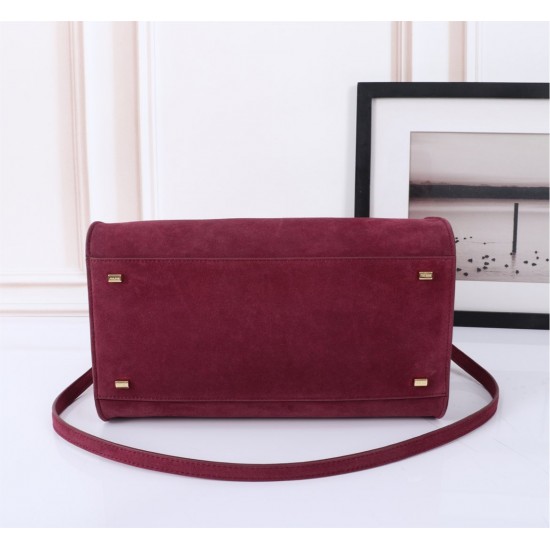 The Row Bags Top Quality
Small:26.20.18
Big:38.26.23