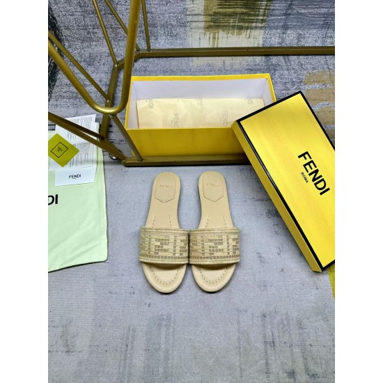 Fendi Shoes Top Quality
35-42