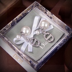 Dior Jewelry Earrings