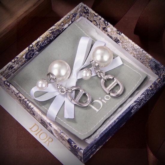 Dior Jewelry Earrings