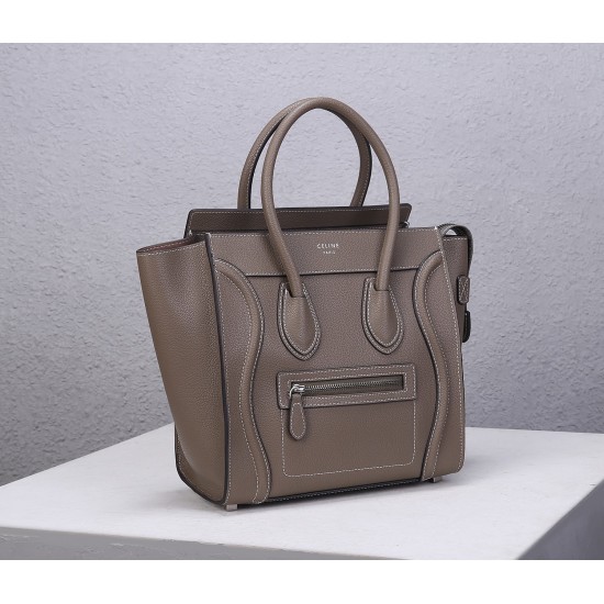 Celine Bags Top Quality 
Small size 20 * 20 * 8cm
Medium size 26 * 26 * 13cm
Large size 30 * 30 * 15cm