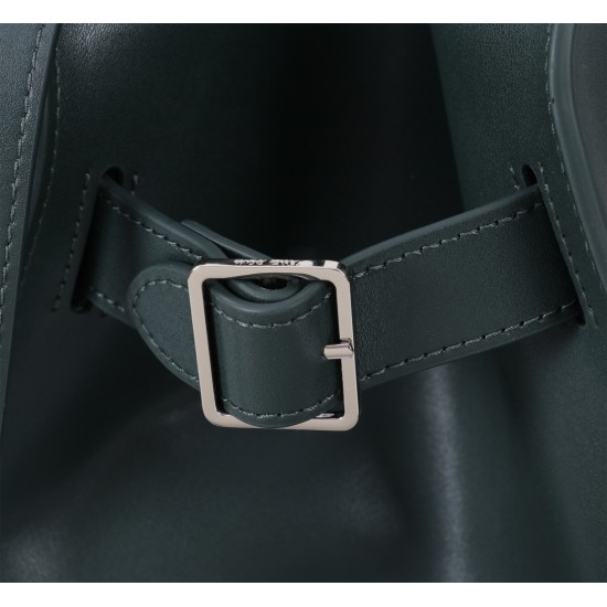 The Row Bags Top Quality
Small:26.20.18
Big:38.26.23