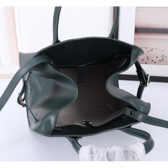 The Row Bags Top Quality
Small:26.20.18
Big:38.26.23