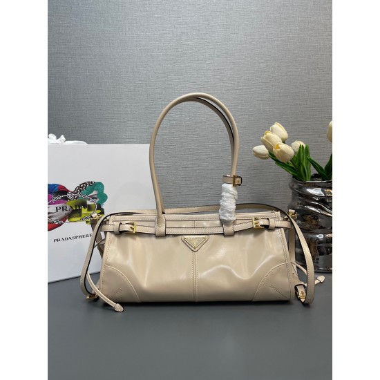 Prada Bags Top Quality
32x15.5x12cm