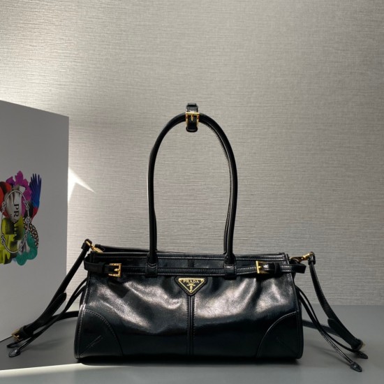 Prada Bags Top Quality
32x15.5x12cm