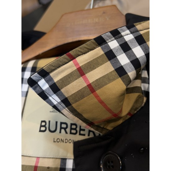 Burberry coat
uk4，6，8，10，12