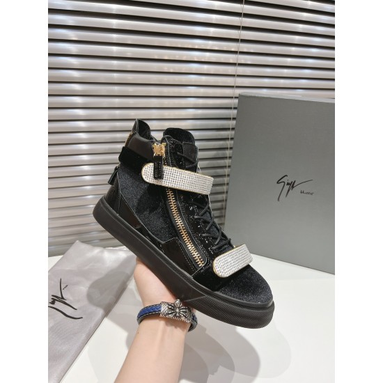 CL Shoes Casual shoes

 Top Quality