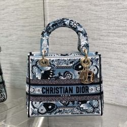 Dior Bags Top Quality
Five Grid