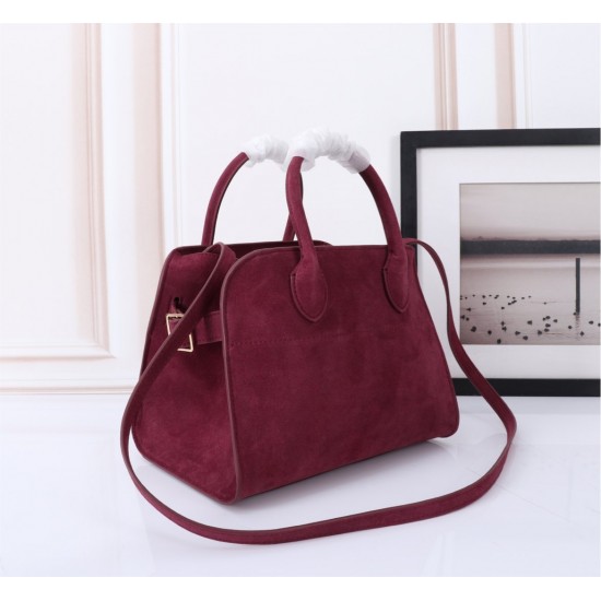 The Row Bags Top Quality
Small:26.20.18
Big:38.26.23