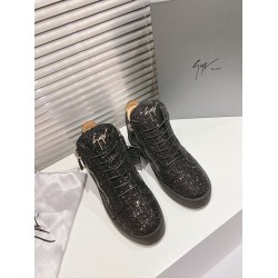 CL Shoes Casual shoes

 Top Quality