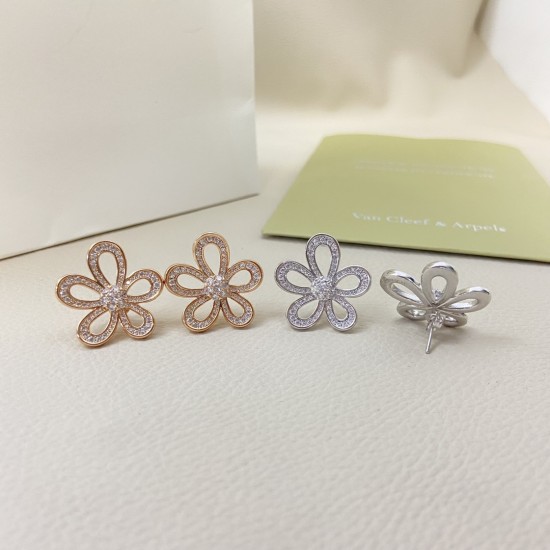 Van Cleef Jewelry High Quality