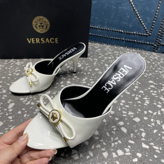 Versace Shoes Fashion shoes
 Top Quality