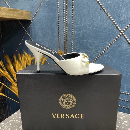 Versace Shoes Fashion shoes
 Top Quality