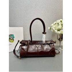 Prada Bags Top Quality
32x15.5x12cm