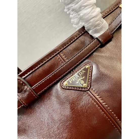 Prada Bags Top Quality
32x15.5x12cm