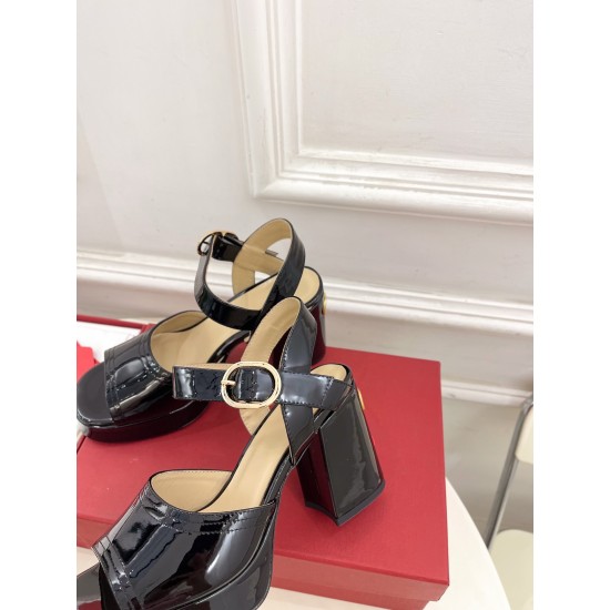 Valentino Shoes Top Quality