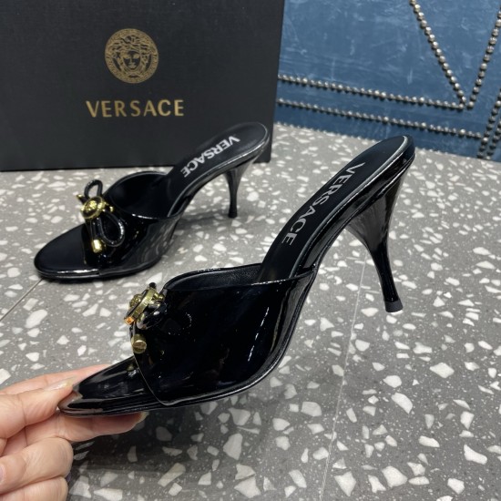 Versace Shoes Fashion shoes
 Top Quality