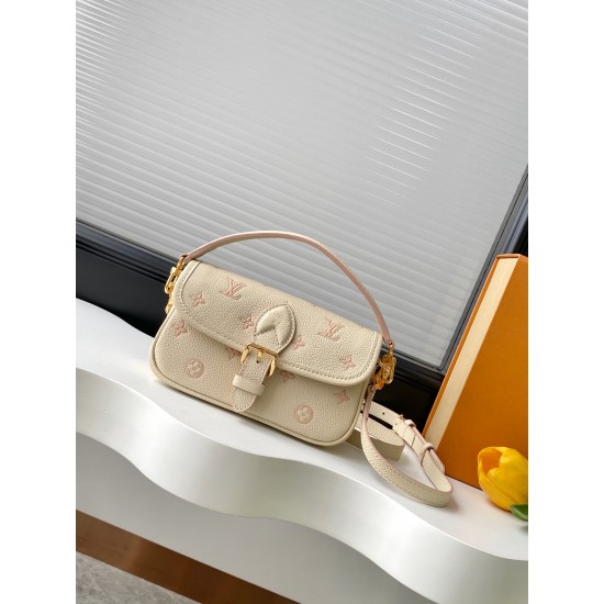 LV Bags Top Quality NANO DIANE
19*10.5*6